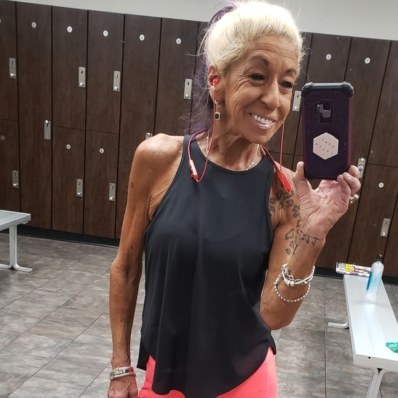 Jewelry, sterling silver and gold earrings - Picture 5 of 16